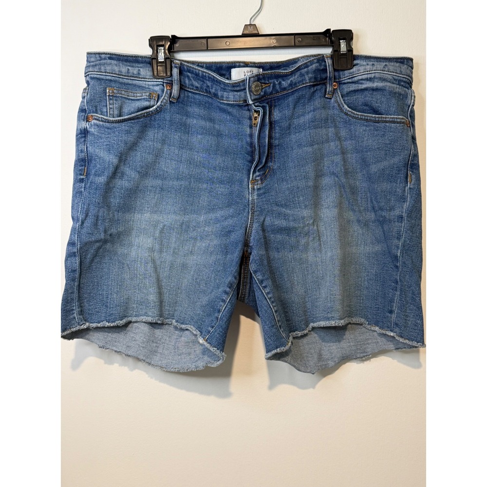 Loft Plus Women Blue Denim Raw Hem Shorts Size 18 Medium Wash Stretch Cotton